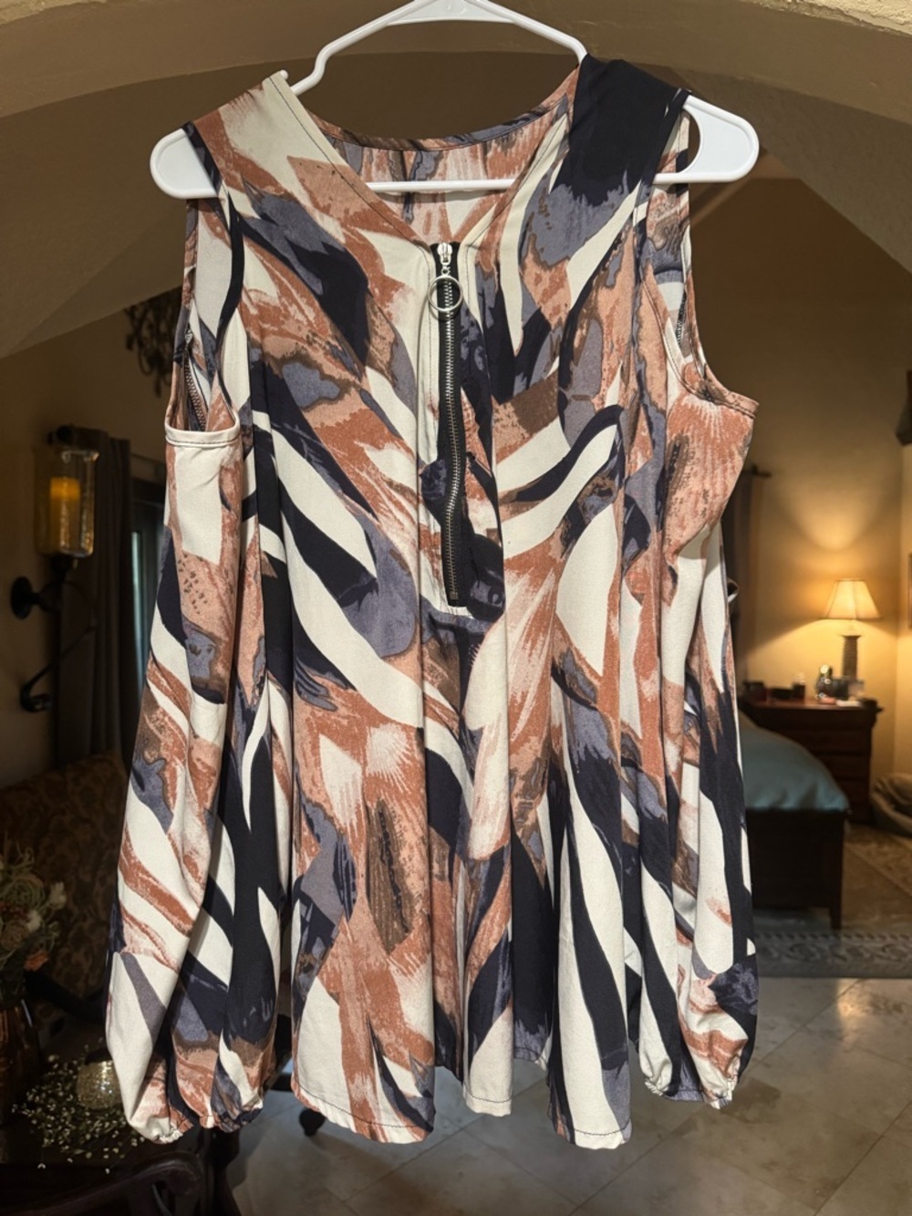 SHEIN Multi-Color Abstract Zip-Front Cold-Shoulder Tank